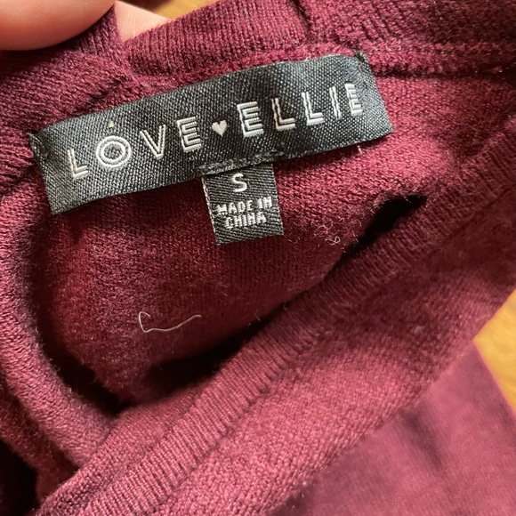 NWOT Love Ellie Lattice Back Sweater - Picture 4 of 6
